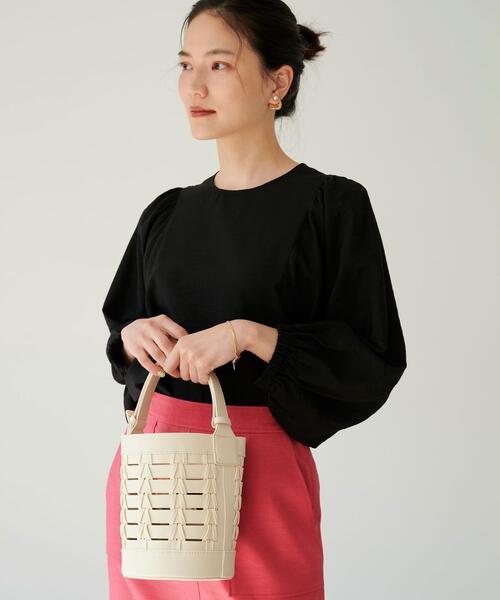 green label relaxing(グリーンレーベルリラクシング)の「イントレ ツツガタ 2WAY バッグ(ショルダーバッグ・レディース・クリーム/ブラック・FREE)」の6枚目の写真