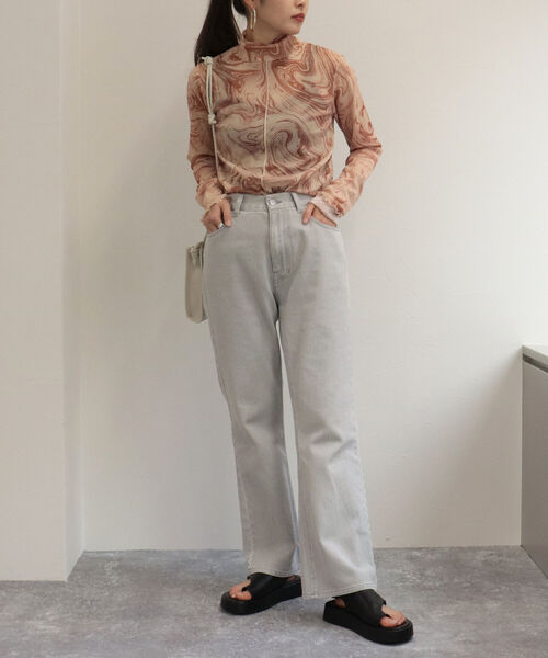 fredy emue（フレディエミュ）の「マーブル柄パワーネットタートルネックカットソー（Tシャツ/カットソー・レディース・ブラック系その他4/グリーン系その他4/イエロー系その他4・38）」の5枚目の写真