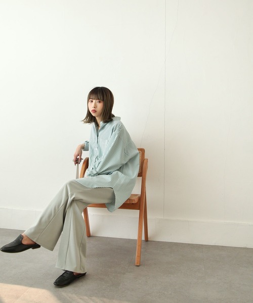 Chillfar(チルファー)の「センターシームフレアパンツ(スラックス・レディース・ブラック/ベージュ/ミント・MEDIUM/LARGE)」の10枚目の写真