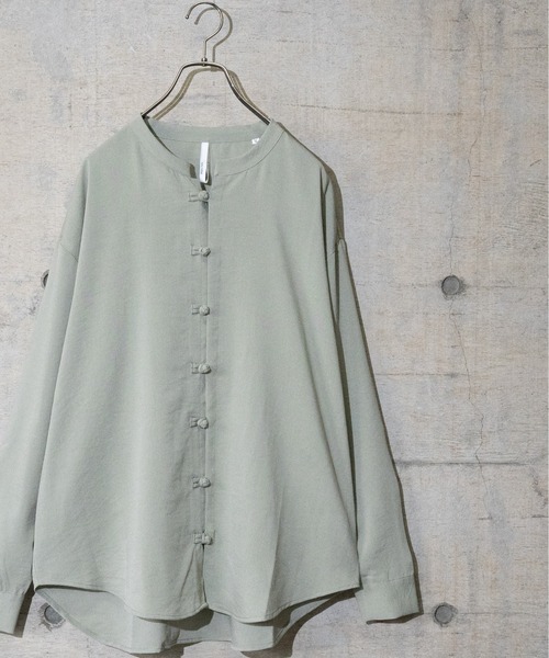 JOHN'S CLOSET(ジョンズクローゼット)の「【i】ポリ梨地チャイナシャツ(シャツ/ブラウス・メンズ・ベージュ/ブラック/グリーン/オフホワイト・LARGE/MEDIUM)」の1枚目の写真