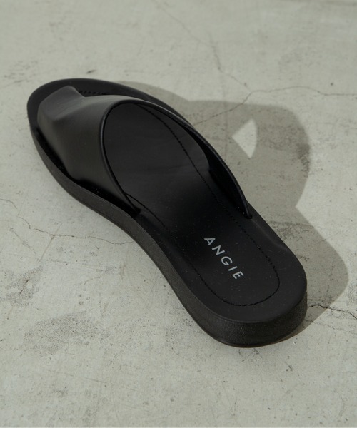 ANGIE（アンジー）の「アシメトングサンダル（サンダル・レディース・パイソン/アイボリー/ブラック/ブラウン/シルバー/ライム・LARGE/X-LARGE/MEDIUM）」の13枚目の写真