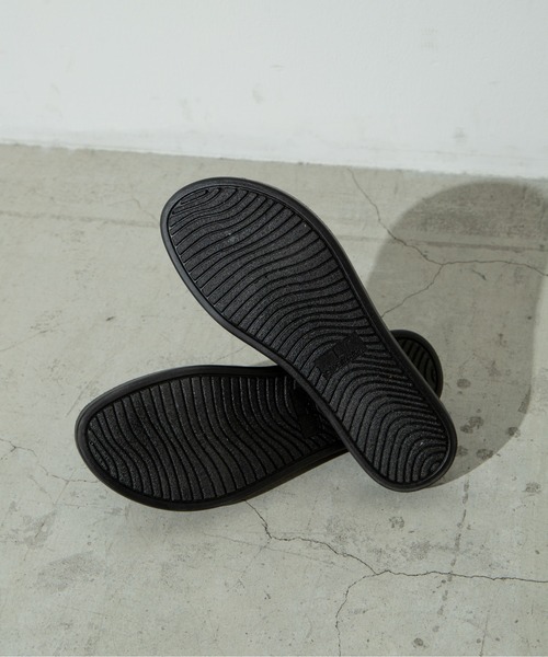 ANGIE（アンジー）の「アシメトングサンダル（サンダル・レディース・パイソン/アイボリー/ブラック/ブラウン/シルバー/ライム・LARGE/X-LARGE/MEDIUM）」の11枚目の写真