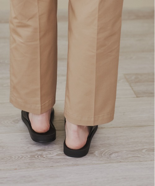 ANGIE（アンジー）の「アシメトングサンダル（サンダル・レディース・パイソン/アイボリー/ブラック/ブラウン/シルバー/ライム・LARGE/X-LARGE/MEDIUM）」の20枚目の写真