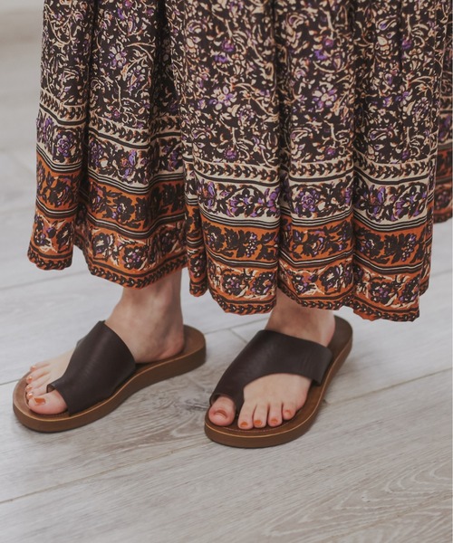 ANGIE（アンジー）の「アシメトングサンダル（サンダル・レディース・パイソン/アイボリー/ブラック/ブラウン/シルバー/ライム・LARGE/X-LARGE/MEDIUM）」の22枚目の写真