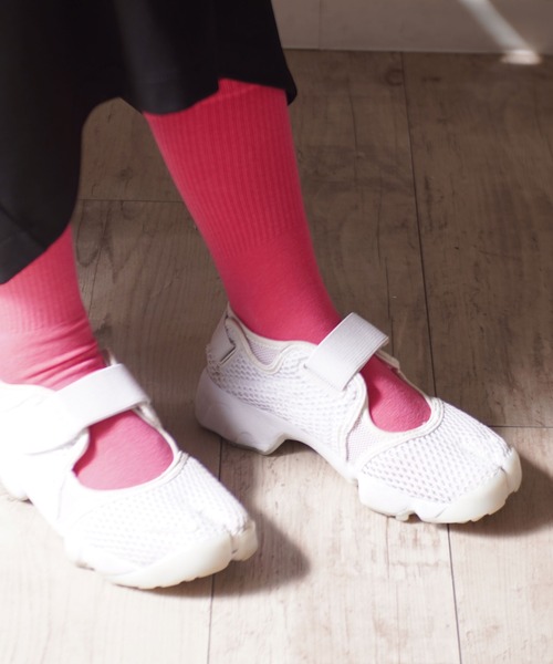 ammy.（エイミードット）の「【 ammy. / エイミードット 】 パステルカラー & ネオンカラー タビソックス（ソックス/靴下・レディース・イエロー/ホワイト/ブルー/ピンク/パープル/ライトブルー/ミント/ライム/ブラック/ベビーピンク/オレンジ/ライトパープル・FREE）」の17枚目の写真