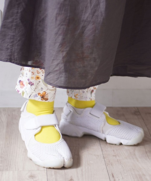 ammy.（エイミードット）の「【 ammy. / エイミードット 】 パステルカラー & ネオンカラー タビソックス（ソックス/靴下・レディース・イエロー/ホワイト/ブルー/ピンク/パープル/ライトブルー/ミント/ライム/ブラック/ベビーピンク/オレンジ/ライトパープル・FREE）」の20枚目の写真