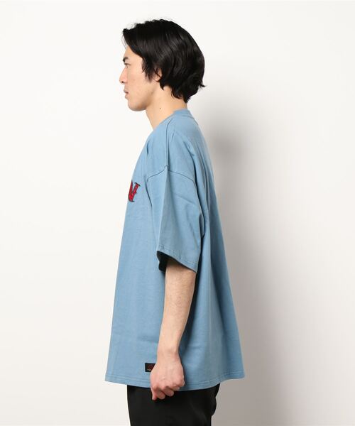 INDIAN（インディアン）の「/Bl/ビッグシルエットロゴTシャツ クルーネック / INDIAN（Tシャツ/カットソー・メンズ・ホワイト/ダークグリーン/ブルーグレー・MEDIUM/LARGE）」の5枚目の写真