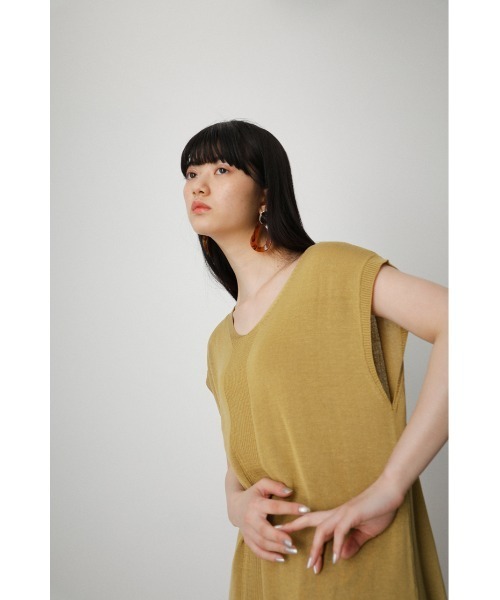 AZUL by moussy(アズールバイマウジー)の「2WAY FRENCH SLEEVE SUMMER KNIT/2WAYフレンチスリーブサマーニット(ベスト・レディース・ブラック/ライトカーキ/ダークブルー・SMALL/MEDIUM)」の9枚目の写真