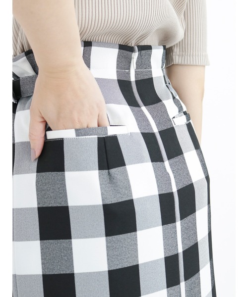 Te chichi（テチチ）の「麻調タイトスカート（スカート・レディース・ベージュ/ネイビー/オフホワイト・SMALL/MEDIUM）」の10枚目の写真