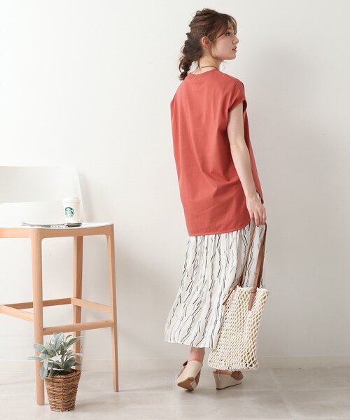 DRESKIP(ドレスキップ)の「◆【USAコットン100%/洗える】フレンチスリーブTシャツ(Tシャツ/カットソー・レディース・ライトベージュ/ブラック系2/グレー系その他/ダークオレンジ/オフホワイト・02/04/03)」の20枚目の写真