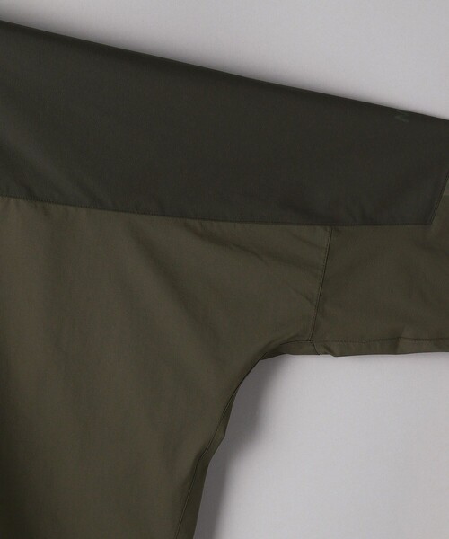 THE NORTH FACE(ザノースフェイス)の「THE NORTH FACE/ザ・ノースフェイス Taguan Poncho/タグアンポンチョ(トレンチコート・レディース・オリーブ/キャメル・MEDIUM)」の6枚目の写真