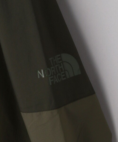 THE NORTH FACE(ザノースフェイス)の「THE NORTH FACE/ザ・ノースフェイス Taguan Poncho/タグアンポンチョ(トレンチコート・レディース・オリーブ/キャメル・MEDIUM)」の7枚目の写真