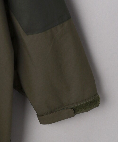 THE NORTH FACE(ザノースフェイス)の「THE NORTH FACE/ザ・ノースフェイス Taguan Poncho/タグアンポンチョ(トレンチコート・レディース・オリーブ/キャメル・MEDIUM)」の8枚目の写真
