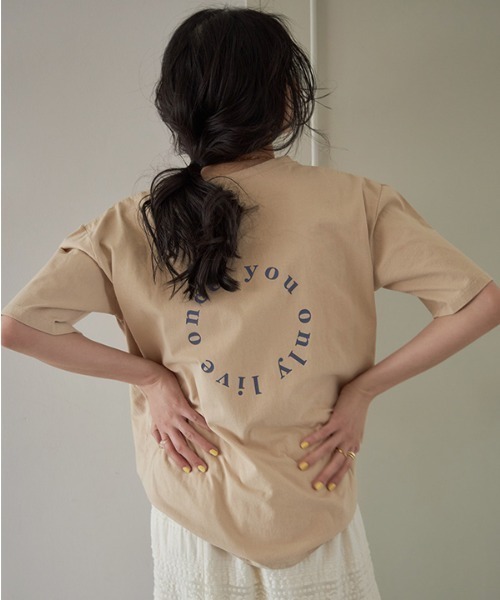 CREDONA（クレドナ）の「バックサークルロゴTee（Tシャツ/カットソー・レディース・ネイビー/オフホワイト/クリーム・FREE）」の2枚目の写真