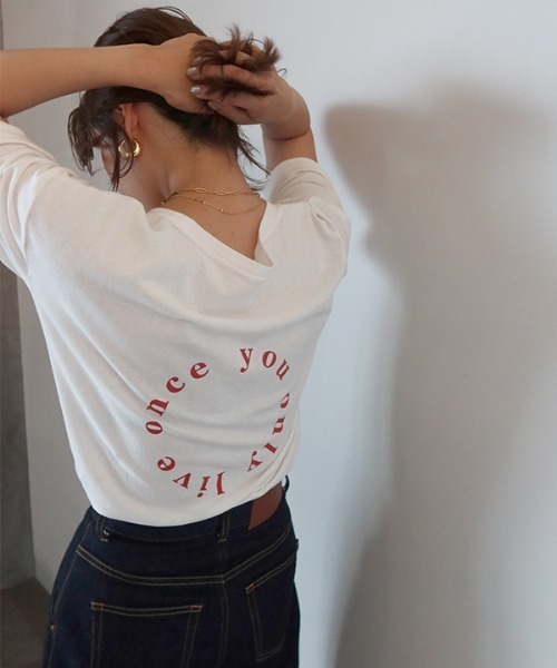 CREDONA（クレドナ）の「バックサークルロゴTee（Tシャツ/カットソー・レディース・ネイビー/オフホワイト/クリーム・FREE）」の4枚目の写真