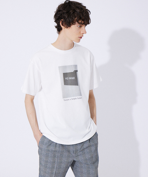 ABAHOUSE GRAY(アバハウスグレイ)の「【モノトーン】フォトプリント 半袖 Tシャツ(Tシャツ/カットソー・メンズ・ホワイト/ホワイト系その他/ホワイト系その他2/ホワイト系その他3・46/48)」の2枚目の写真