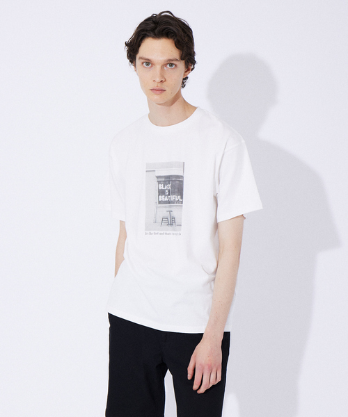 ABAHOUSE GRAY(アバハウスグレイ)の「【モノトーン】フォトプリント 半袖 Tシャツ(Tシャツ/カットソー・メンズ・ホワイト/ホワイト系その他/ホワイト系その他2/ホワイト系その他3・46/48)」の3枚目の写真