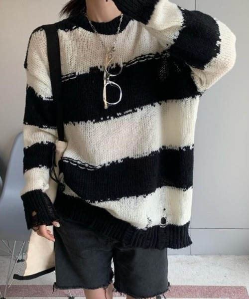 VIBGYOR（ヴィブジョー）の「【LAMPOON】ダメージボーダービッグニット（ニット/セーター・レディース・ブラック/ブルー・MEDIUM）」の8枚目の写真