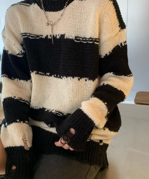 VIBGYOR（ヴィブジョー）の「【LAMPOON】ダメージボーダービッグニット（ニット/セーター・レディース・ブラック/ブルー・MEDIUM）」の9枚目の写真