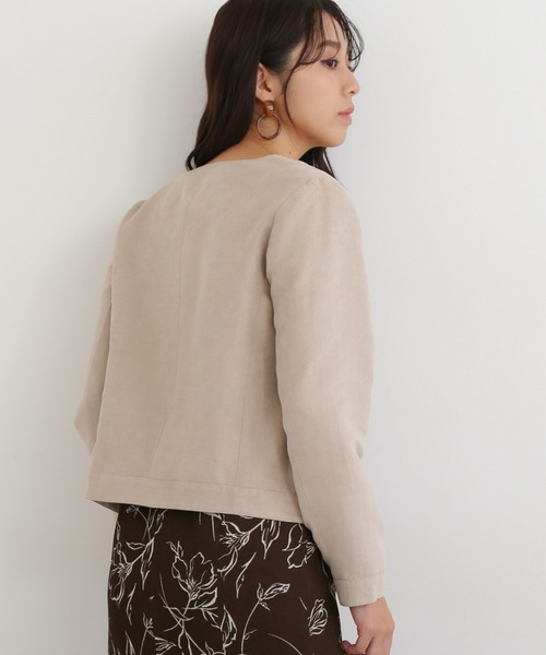 NATURAL BEAUTY BASIC（ナチュラルビューティーベーシック）の「フェイクスエードブルゾン（ブルゾン・レディース・グレー/ベージュ/ブラウン・SMALL/MEDIUM）」の6枚目の写真