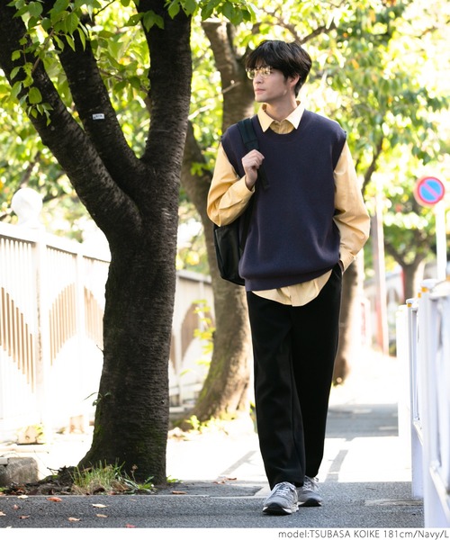 coca(coca)(コカ)の「メンズニットベスト(ベスト・メンズ・ネイビー/ブラウン/ブラック・M/L/XL)」の5枚目の写真