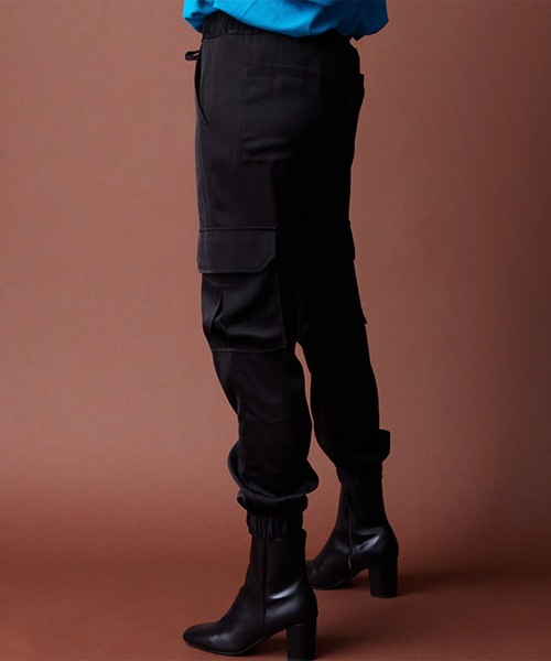 未使用タグ付き SUGAR ROSE サテンカーゴパンツ シュガーローズ フリー SUGAR ROSE（シュガーローズ）の「サテンカーゴパンツ（カーゴ