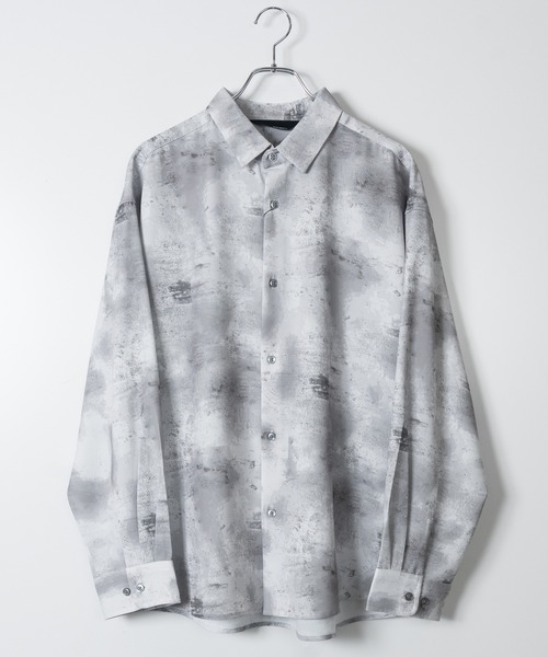 Naive magic（ナイーブマジック）の「【a】ナチュラルストレッチ バルーンスリーブ サイドスリット 長袖総柄シャツ（シャツ/ブラウス・メンズ・ホワイト/ブラック/ホワイト系その他/ブラック系その他/ブラック系1/ブラック系3/グレー/ホワイト系1/ホワイト系2/ブラック系2/ブラック系4/ブルー/ブルー系1/ブラック系5/ブラック系その他4/ホワイト系その他3/ブラック系その他5/ブラック系その他3/ホワイト系その他4/ホワイト系その他2/ブルー系その他5/ブラック系その他2・MEDIUM/LARGE/X-LARGE）」の4枚目の写真