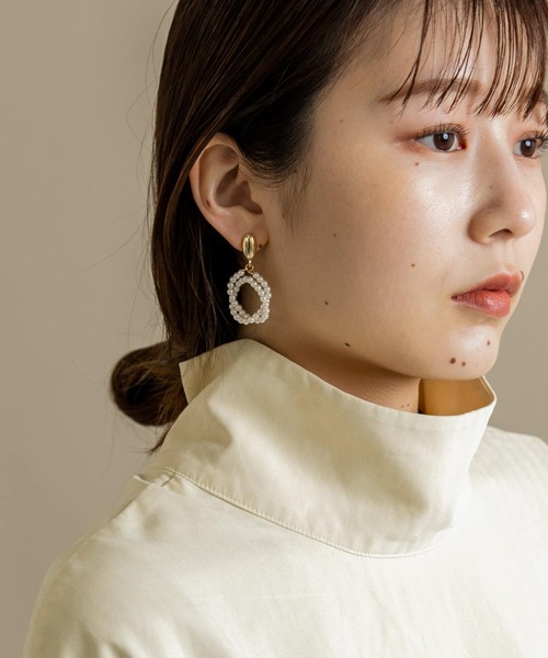 SMELLY(スメリー)の「サークルパールピアス(ピアス(両耳用)・レディース・ゴールド系その他・-)」の6枚目の写真