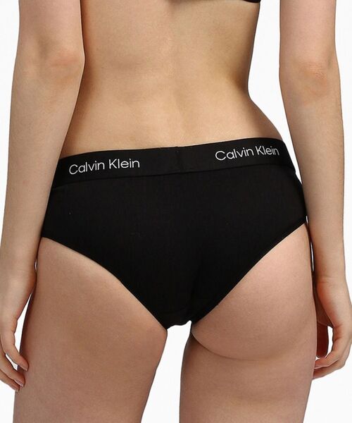 Calvin Klein(カルバン・クライン)の「Calvin Klein 1996 ヒップスターショーツ(ショーツ・レディース・ホワイト/ブラック/グレー/ブラック×レッド/マルチ/ブラック系その他・S/M/L/XS)」の7枚目の写真