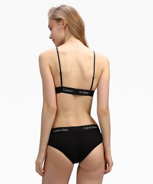 Calvin Klein(カルバン・クライン)の「Calvin Klein 1996 ヒップスターショーツ(ショーツ・レディース・ホワイト/ブラック/グレー/ブラック×レッド/マルチ/ブラック系その他・S/M/L/XS)」の14枚目の写真