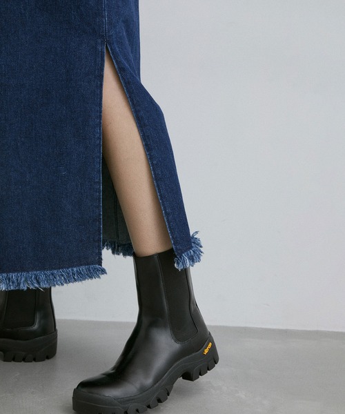 ADAM ET ROPE'（アダムエロペ）の「【サステナブル・WEB限定】ウエストダーツデニムワンピース（ワンピース・レディース・ホワイト/ブルー・FREE）」の19枚目の写真