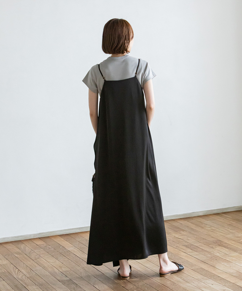 メルティサテンキャミワンピース