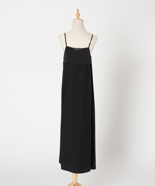 メルティサテンキャミワンピース