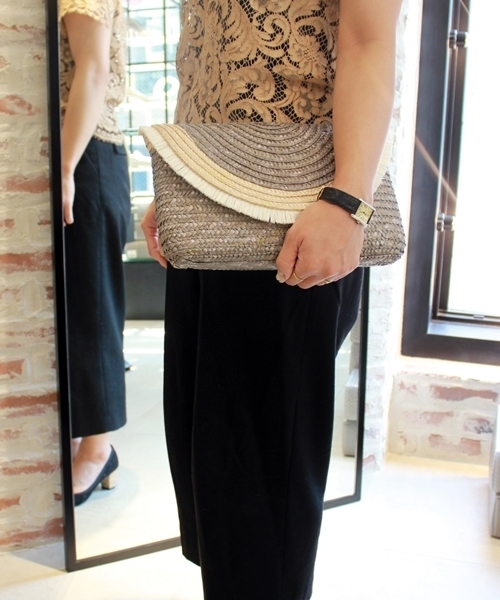 LE TALON(ルタロン)の「◇BERTINI ラフィア カブセ クラッチ(クラッチバッグ・レディース・チャコールグレー/ネイビー/レッド・FREE)」の14枚目の写真