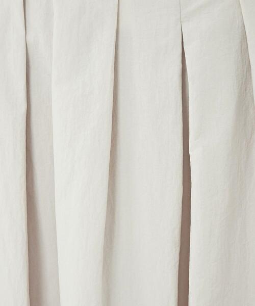 green label relaxing（グリーンレーベルリラクシング）の「撥水 タック フレア スカート（スカート・レディース・ネイビー/ライトグレー/ターコイズブルー・36/38）」の9枚目の写真