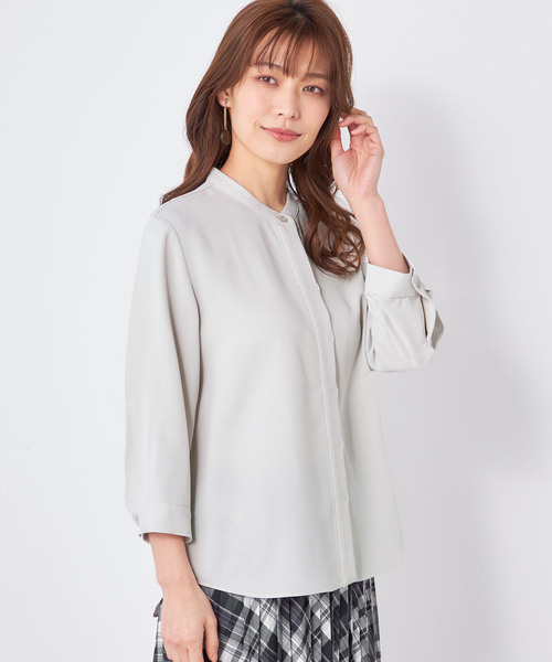 A/C DESIGN BY ALPHA CUBIC(エーシーデザインバイアルファキュービック)の「【接触冷感】バイカラーブラウス(シャツ/ブラウス・レディース・ライトグレー/グリーン/ホワイト・11号/9号)」の3枚目の写真