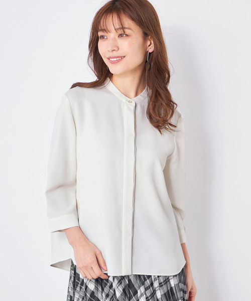 A/C DESIGN BY ALPHA CUBIC(エーシーデザインバイアルファキュービック)の「【接触冷感】バイカラーブラウス(シャツ/ブラウス・レディース・ライトグレー/グリーン/ホワイト・11号/9号)」の10枚目の写真