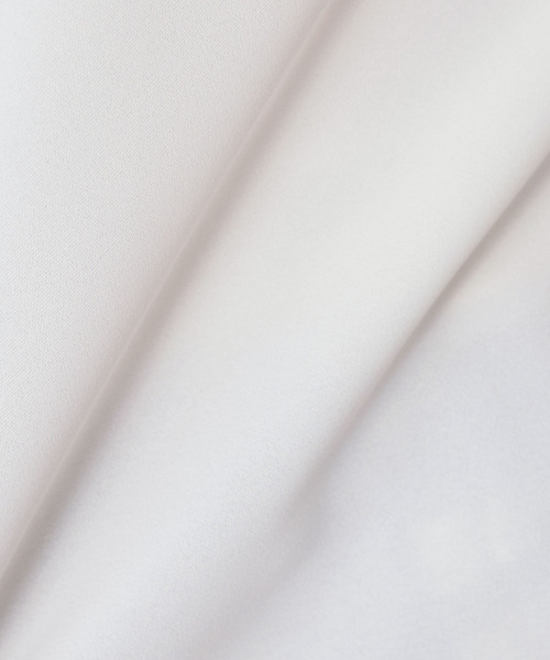 A/C DESIGN BY ALPHA CUBIC(エーシーデザインバイアルファキュービック)の「【接触冷感】バイカラーブラウス(シャツ/ブラウス・レディース・ライトグレー/グリーン/ホワイト・11号/9号)」の9枚目の写真