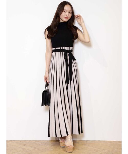 MERCURYDUO（マーキュリーデュオ）の「チェンジリブ配色ニットワンピース（ワンピース・レディース・ブラック/ベージュ/オフホワイト/グリーン・SMALL/MEDIUM）」の21枚目の写真