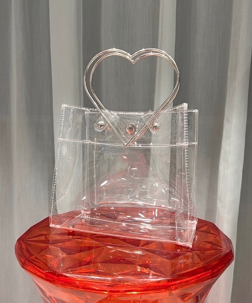lilLilly(リルリリー)の「ハートハンドルPVCスクエアミニバッグ(ハンドバッグ・レディース・マルチ/クリア/ピンク・FREE)」の10枚目の写真