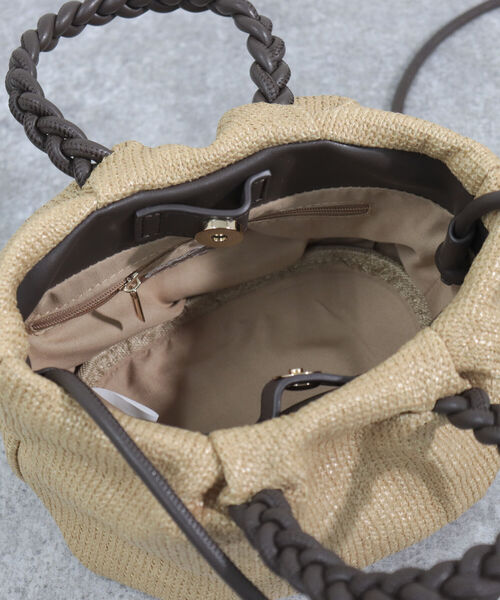 fredy emue（フレディエミュ）の「ブレードハンドルギャザーミニバッグ（トートバッグ・レディース・ベージュ/ブラック系その他・FREE）」の17枚目の写真