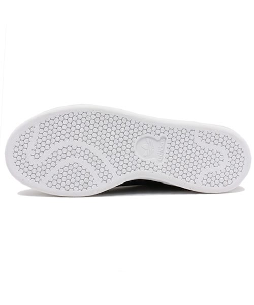 adidas(アディダス)の「ウィメンズ アディダス リタオラ adidas RITA ORA STAN SMITH W B34066(スニーカー・レディース・ブラック・24cm/23.5cm/23cm/24.5cm)」の10枚目の写真