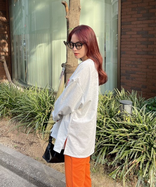 Eglly（エグリー）の「Village ロンT（Tシャツ/カットソー・レディース・グレー/ホワイト/イエロー・FREE）」の9枚目の写真