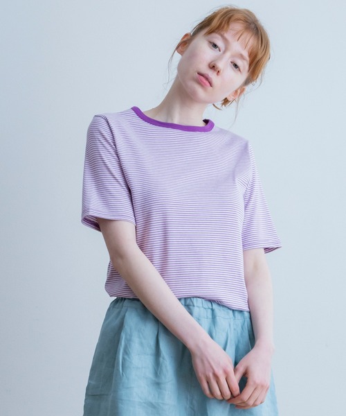 A.U.G. relaxing(オーグリラクシング)の「A.U.G. relaxing キルト 40/2 天竺 ボーダー Tee (MADE IN JAPAN)(Tシャツ/カットソー・レディース・ライトブルー/ブラック×ホワイト/チャコールグレー×ブラック/パープル・FREE)」の4枚目の写真