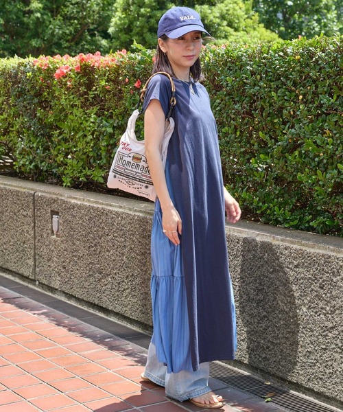 saloon（サルーン）の「SALOON(サルーン)/ティアードTシャツワンピース【手洗い可】ロング丈（ワンピース・レディース・ホワイト/ブラック/ベージュ/カーキ/ブルー/オレンジ・FREE）」の22枚目の写真