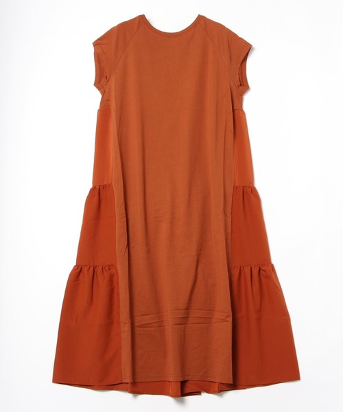 saloon（サルーン）の「SALOON(サルーン)/ティアードTシャツワンピース【手洗い可】ロング丈（ワンピース・レディース・ホワイト/ブラック/ベージュ/カーキ/ブルー/オレンジ・FREE）」の19枚目の写真