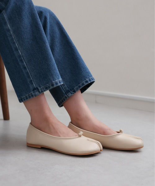 sakishimatokyo(サキシマトーキョー)の「足袋パンプス/足袋バレエシューズ(バレエシューズ・レディース・ベージュ/ブラウン/ブラック/オフホワイト・SMALL/MEDIUM/LARGE)」の19枚目の写真