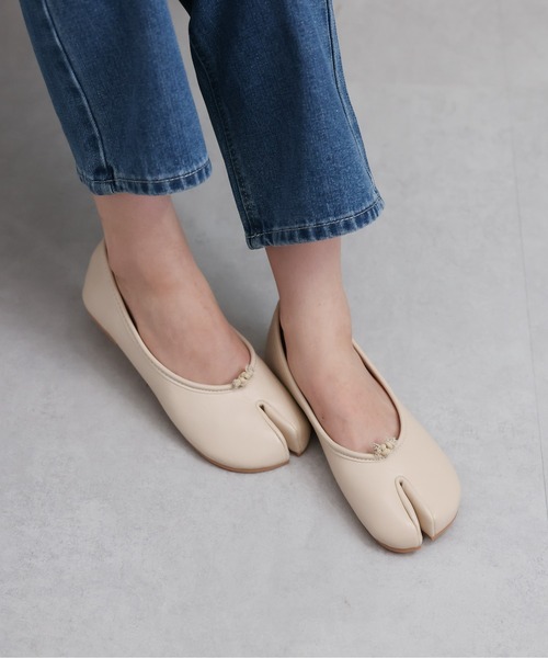 sakishimatokyo(サキシマトーキョー)の「足袋パンプス/足袋バレエシューズ(バレエシューズ・レディース・ベージュ/ブラウン/ブラック/オフホワイト・SMALL/MEDIUM/LARGE)」の9枚目の写真