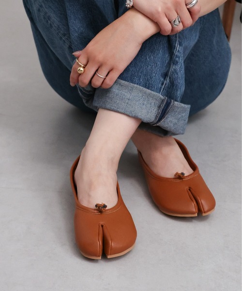 sakishimatokyo(サキシマトーキョー)の「足袋パンプス/足袋バレエシューズ(バレエシューズ・レディース・ベージュ/ブラウン/ブラック/オフホワイト・SMALL/MEDIUM/LARGE)」の14枚目の写真