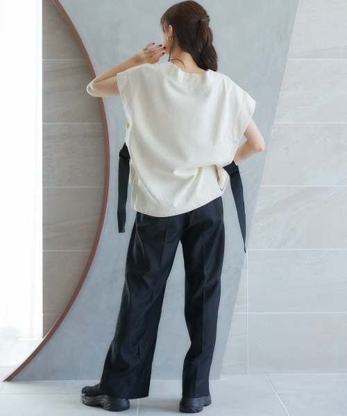 miclat（ミクラ）の「大きいサイズ　サイドベルトスウェットベスト　miclat（スウェット・レディース・クリーム/ネイビー・3L～4L/L～LL）」の5枚目の写真